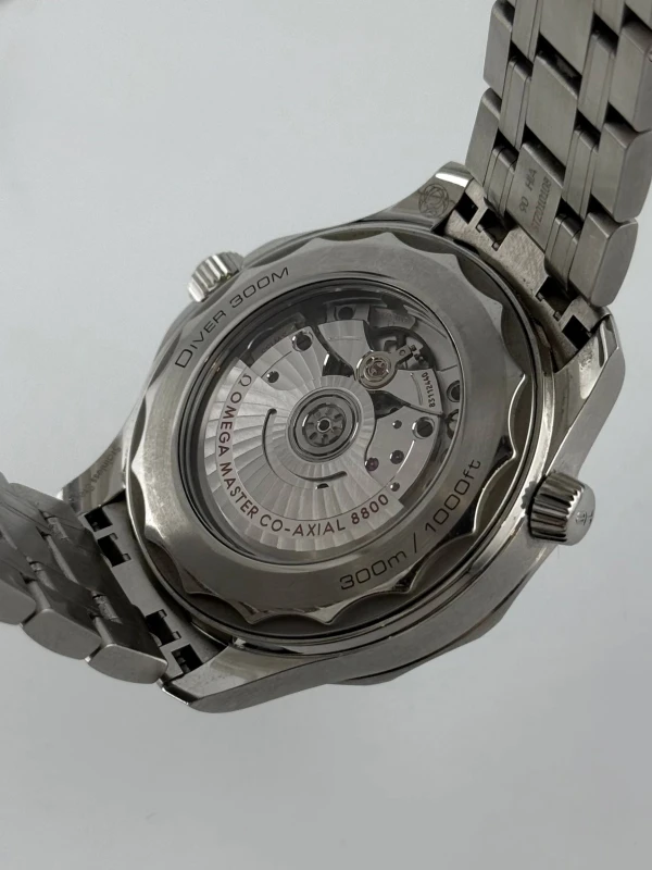 Omega Diver 300M Master Co-Axial 42 210.30.42.20.04.001 7