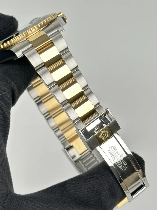 Rolex Date 41 mm Steel and Yellow Gold 126613ln-0002 6