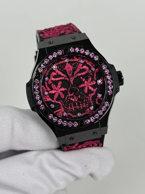 Hublot Broderie Skull 41 mm 343.CP.6590.NR.1233 3