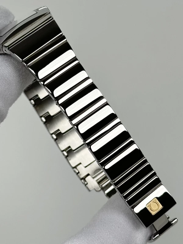 Omega 1586.70.00 6
