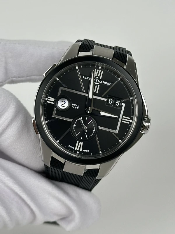 Ulysse Nardin Dual Time 42 mm 243-20-3/42 4