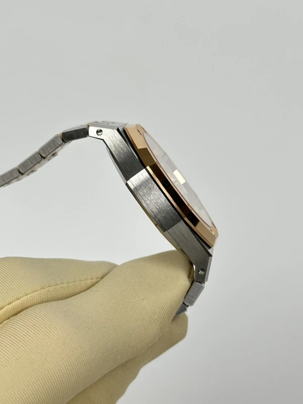 Audemars Piguet Royal Oak Selfwinding 37 mm 15550SR.OO.1356SR.02 4