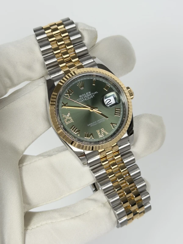 Rolex 36 mm, Oystersteel and yellow gold 126233-0025 2