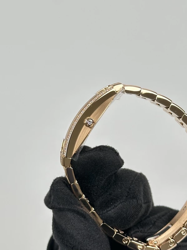 Harry Winston AVCQMP16RR003 5