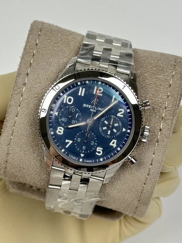 Breitling AVI CHRONOGRAPH 42 TRIBUTE TO VOUGHT F4U CORSAIR A233801A1C1A1 4