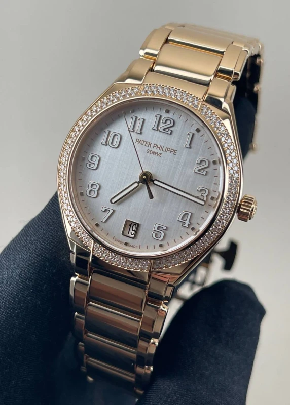 Patek Philippe 7300 7300/1200R-010 2