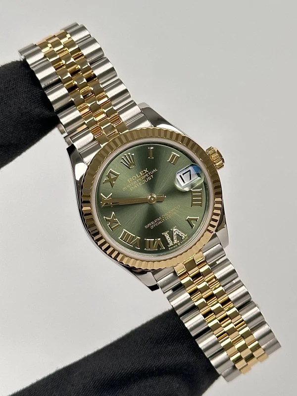 Rolex 31 mm, Oystersteel and yellow gold 278273-0016 2