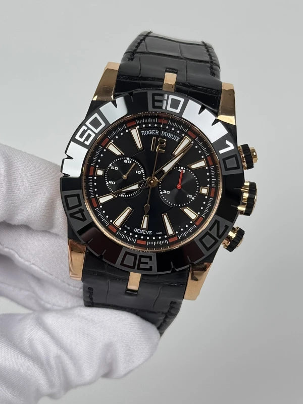 Roger Dubuis Chronograph DBSE0283 4