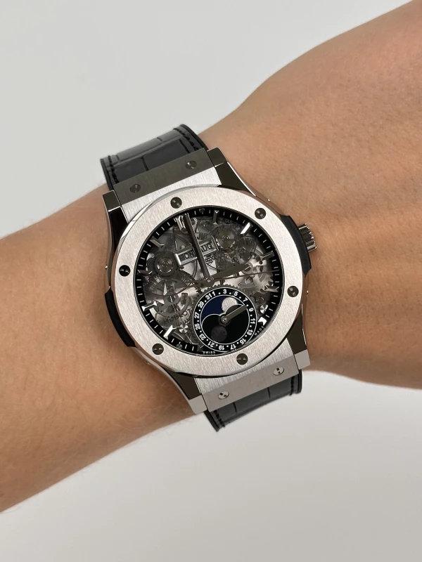 Hublot Aerofusion Moonphase Titanium 547.NX.0170.LR 9
