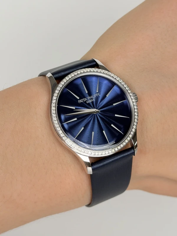 Patek Philippe Calatrava 4997 4997/200G-001 6