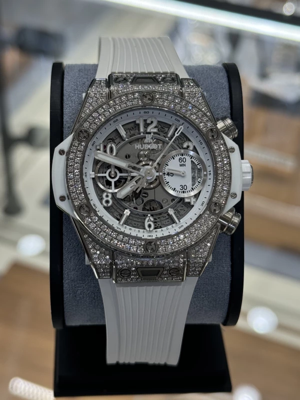 Hublot Unico Titanium White Pavé 441.NE.2010.RW.1704 2