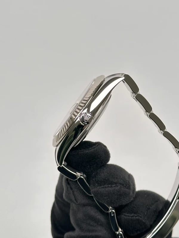 Rolex 41 mm, steel and white gold  126334-0015 4