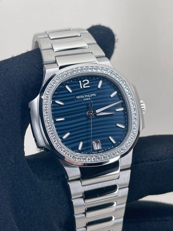 Patek Philippe Lady 7118 7118/1200A-001 3