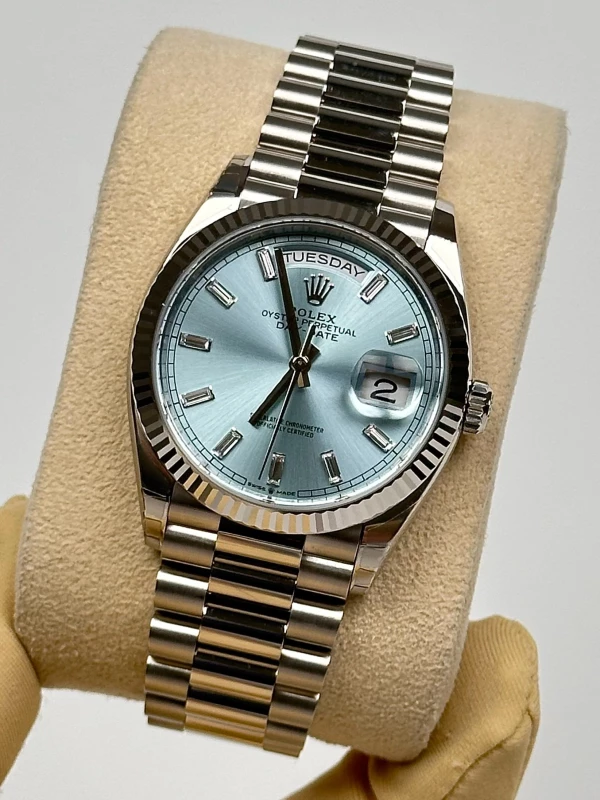 Rolex 36mm Platinum 128236-0009 4