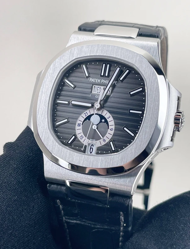 Patek Philippe 5726 5726A-001 2
