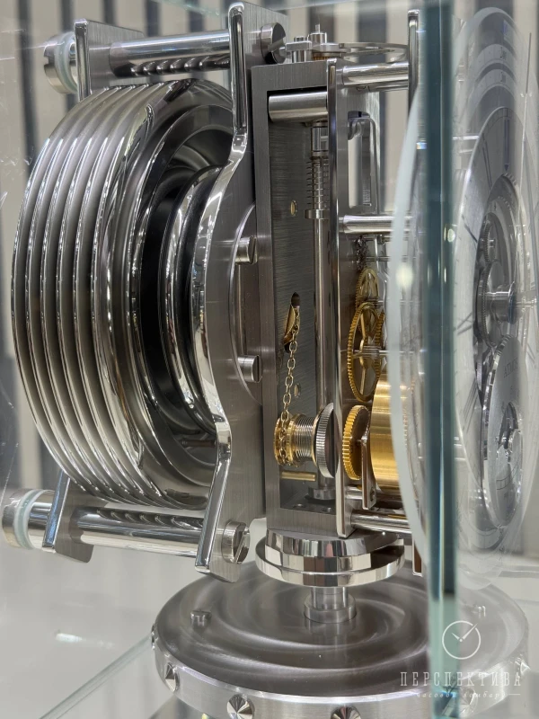 Jaeger LeCoultre Classique Atmos Classique Phases de lune Transparente 5145201 3