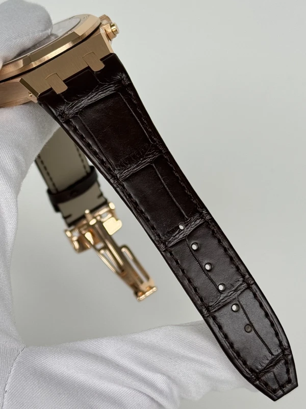 Audemars Piguet SELFWINDING CHRONOGRAPH 26239OR.OO.D821CR.01 7