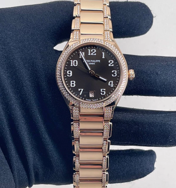 Patek Philippe 7300 7300/1201R-010 4