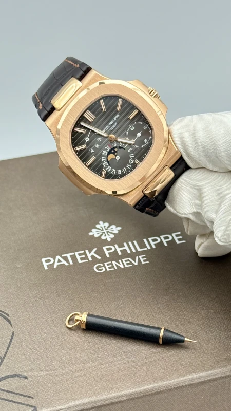 Patek Philippe 5712 5712R-001 2