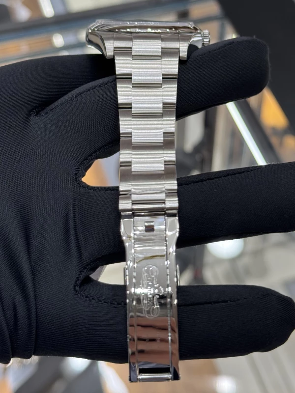 Rolex 39 mm Steel 114300-0003 5