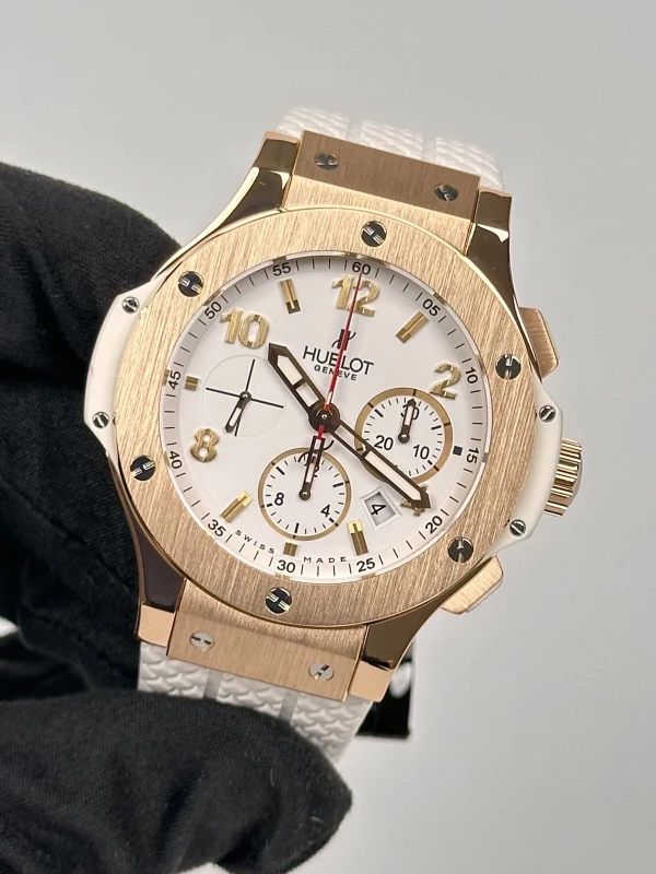 Hublot Red Gold 301.PE.230.RW 4