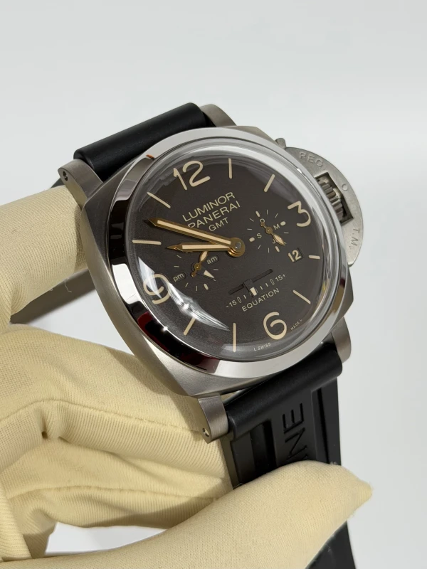 Panerai Luminor 1950 Equation of Time 8 Days GMT Titanio 47 mm  PAM 00656 3