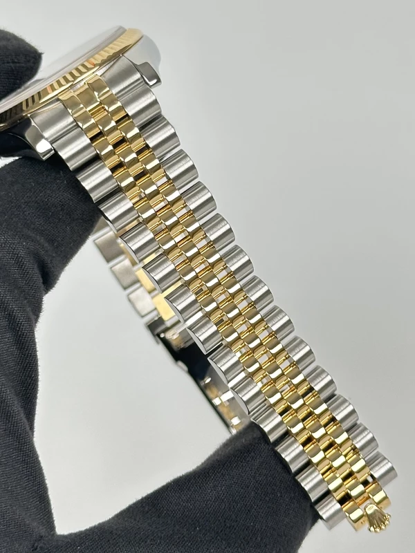 Rolex 36mm Steel and Yellow Gold 116233-0208 5