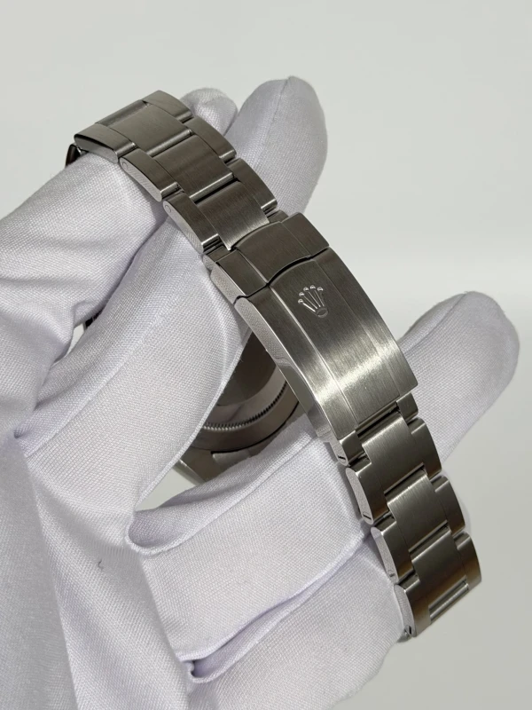 Rolex 41 mm Steel 124300-0005 3