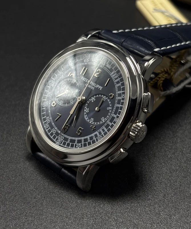 Patek Philippe 5070 5070P-001 4