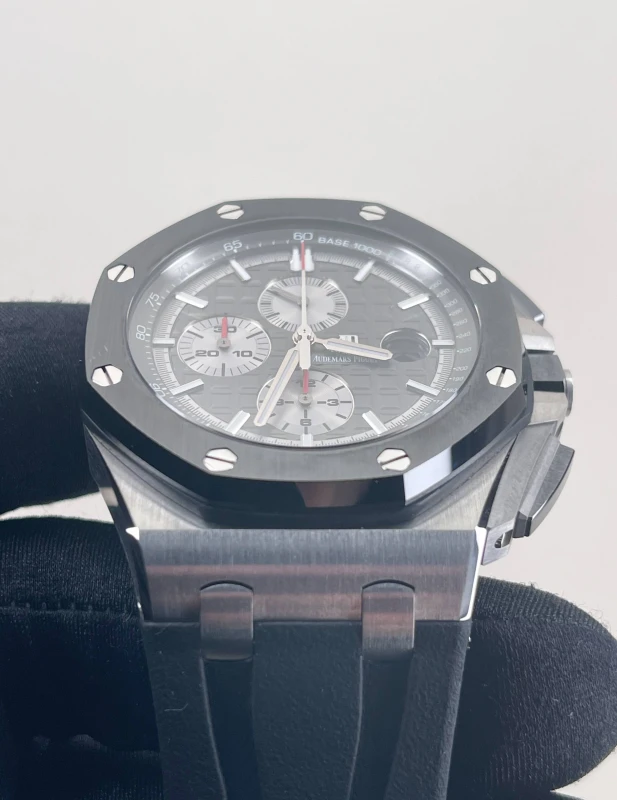 Audemars Piguet Chronograph 44mm 26400IO.OO.A004CA.01 4