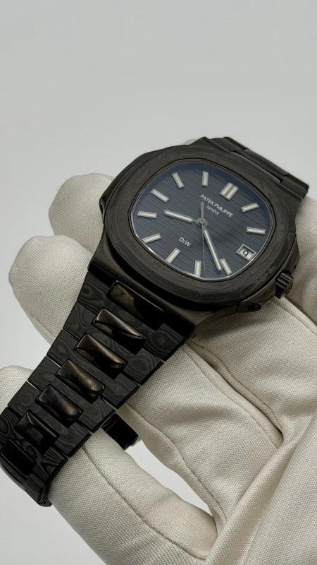 Patek Philippe Nautilus The Black Carbon Patek Black Carbon 3
