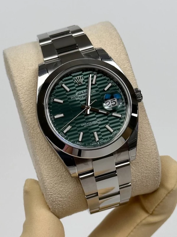 Rolex Datejust 41mm Steel 126300-0021 3