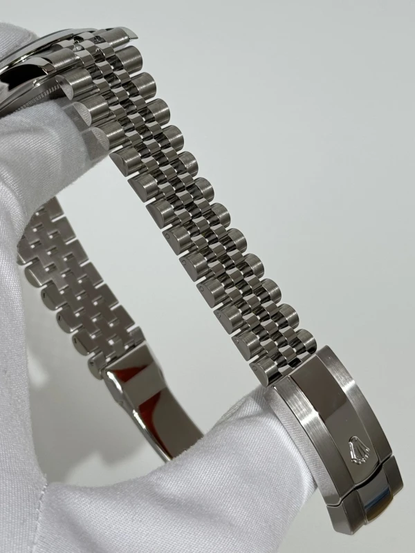 Rolex 41 mm, steel 126300-0004 3