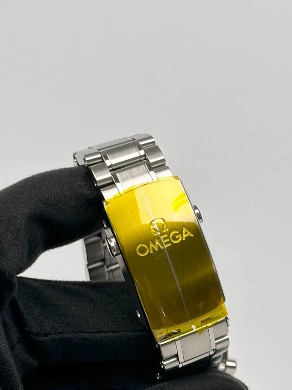 Omega Racing 329.30.44.51.01.001 8
