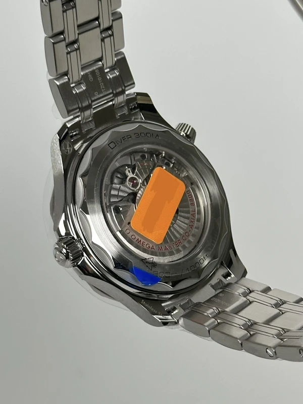 Omega Diver 300M Omega Co‑Axial Master Chronometer 42 mm 210.30.42.20.01.001 7