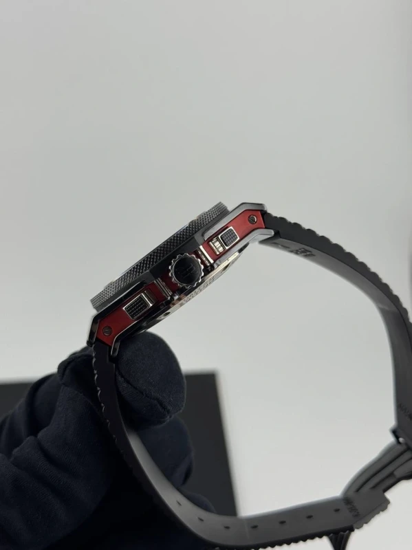 Hublot Red Magic  301.CE.1201.RX 4