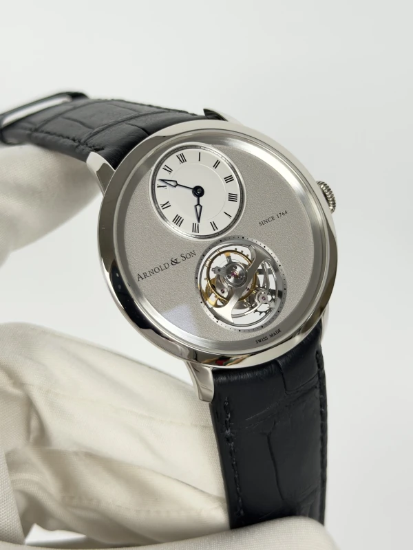 Arnold & Son Ultra-Thin Tourbillon UTTE 1UTAG.S04A.C121G 3