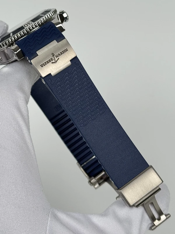 Ulysse Nardin Hammerhead Shark 263-91LE 8