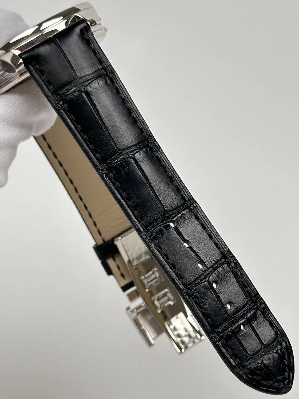 Corum SAPHIR 372.551.70 0001 0000 7
