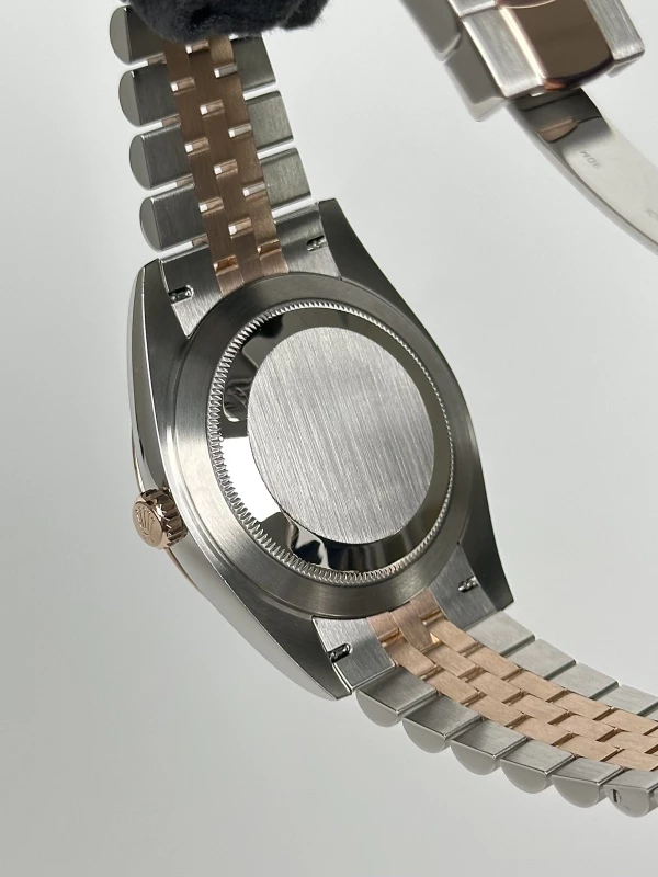 Rolex 41 mm, Oystersteel and Everose gold 126331-0016 9