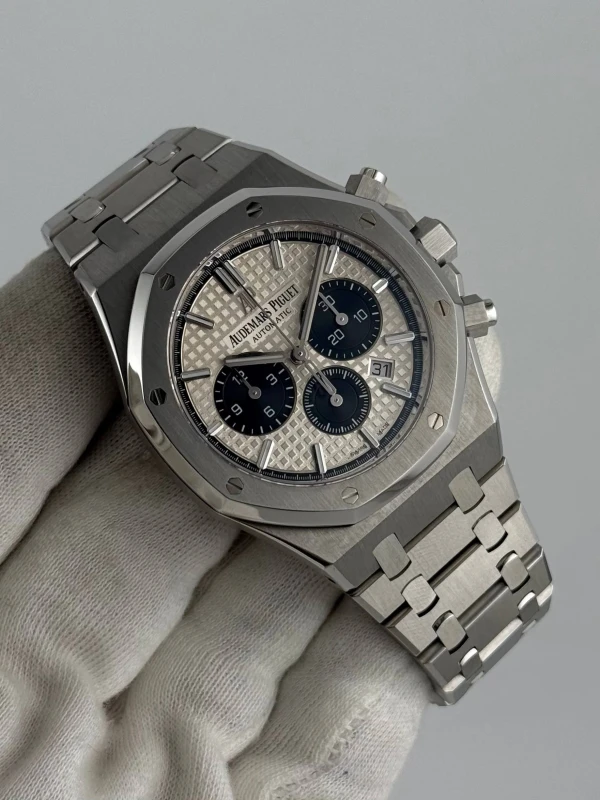 Audemars Piguet Chronograph 41 mm 26331ST.OO.1220ST.03 7