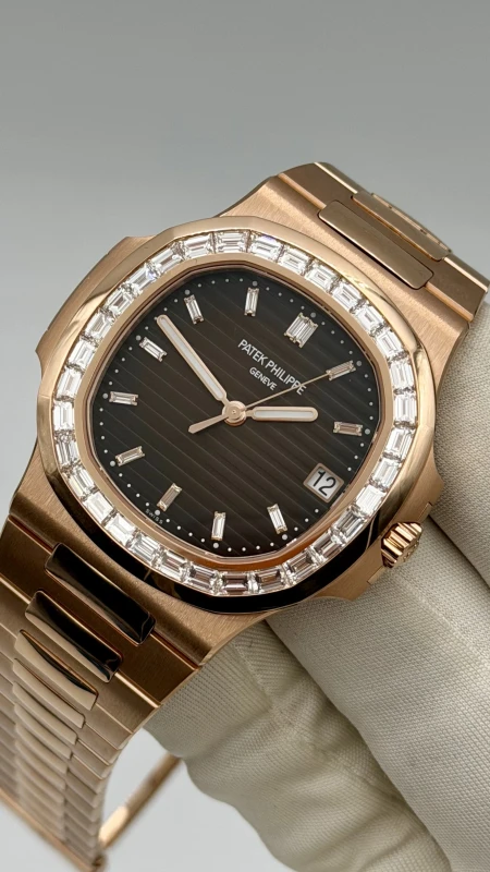 Patek Philippe 5723 5723/1R-010 3
