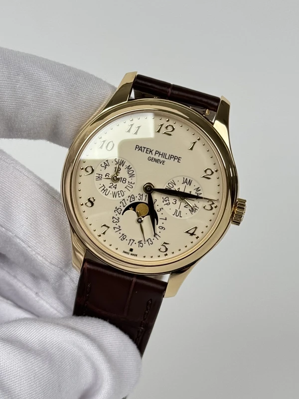 Patek Philippe 5327J-001 4
