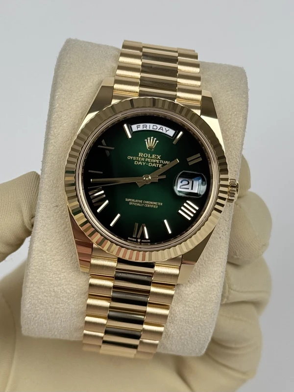 Rolex 40 mm Yellow Gold 228238-0069 4