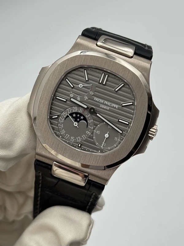 Patek Philippe 5712 5712G-001 4