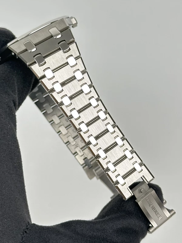 Audemars Piguet Selfwinding Perpetual Calendar Ultra-Thin 26586IP.OO.1240IP.01 7