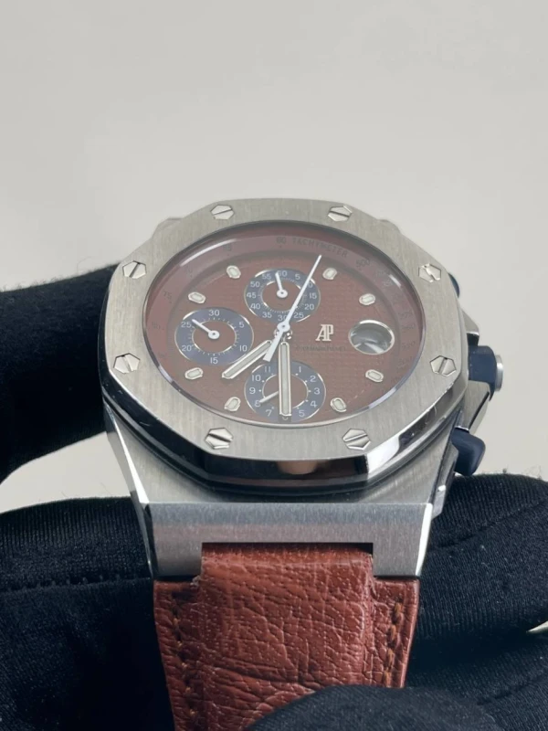 Audemars Piguet Diver Maroon Chronograph 25770ST.OO.000 4