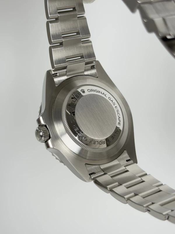Rolex 4000 126600-0001 4