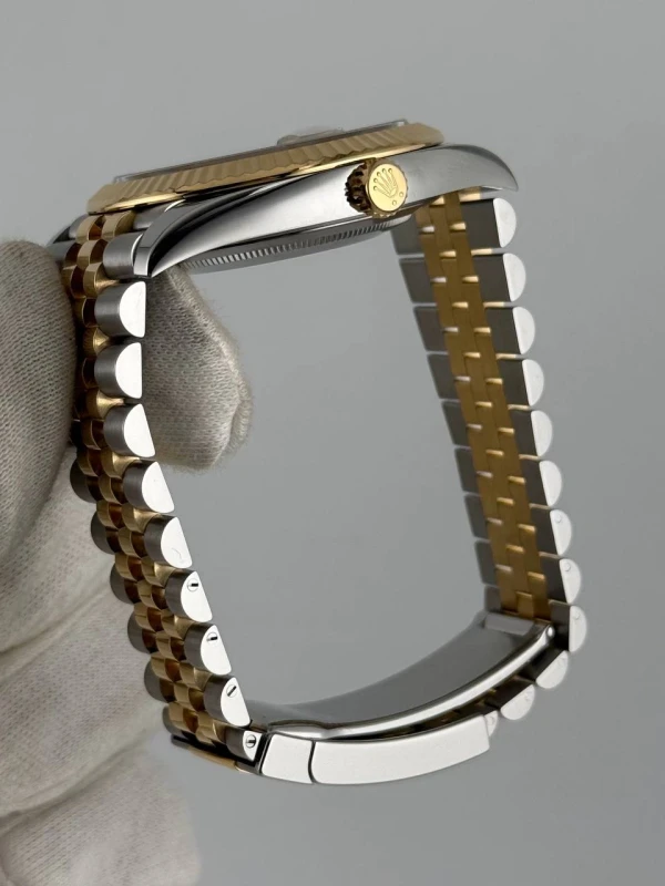 Rolex 41 mm, steel and yellow gold 126333-0002 6
