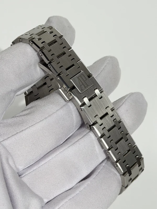 Audemars Piguet ROYAL OAK AUTOMITIC PERPETUAL CALENDAR 26684ST.OO.1356ST.01 4